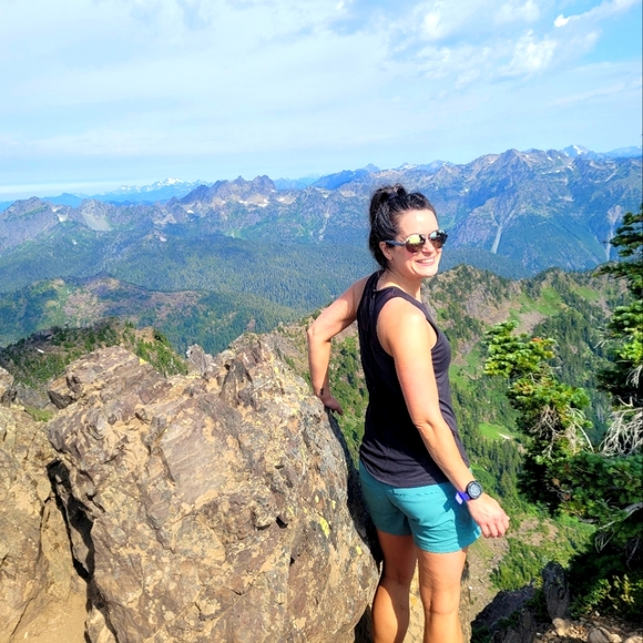 Meet your Posher, Keri - Picture 1 of 3